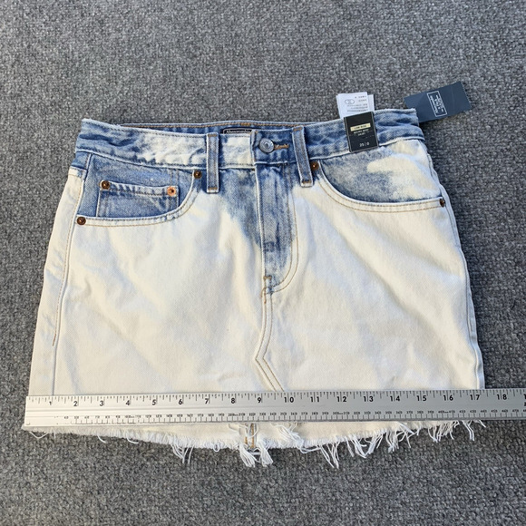 Abercrombie & Fitch Women's Micro Mini Skirt Bleached Denim Raw Jean Size 25/0 - Picture 10 of 12